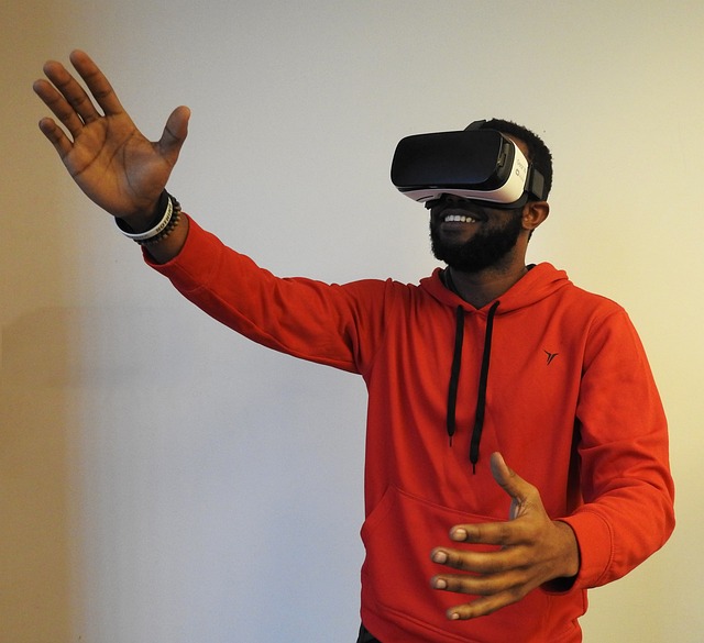 Hvad er forskellen på VR og AR?